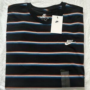 Nike Striped T-Shirt – Size XL – (BNWT)